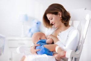 lactancia-materna-bebe-palucas